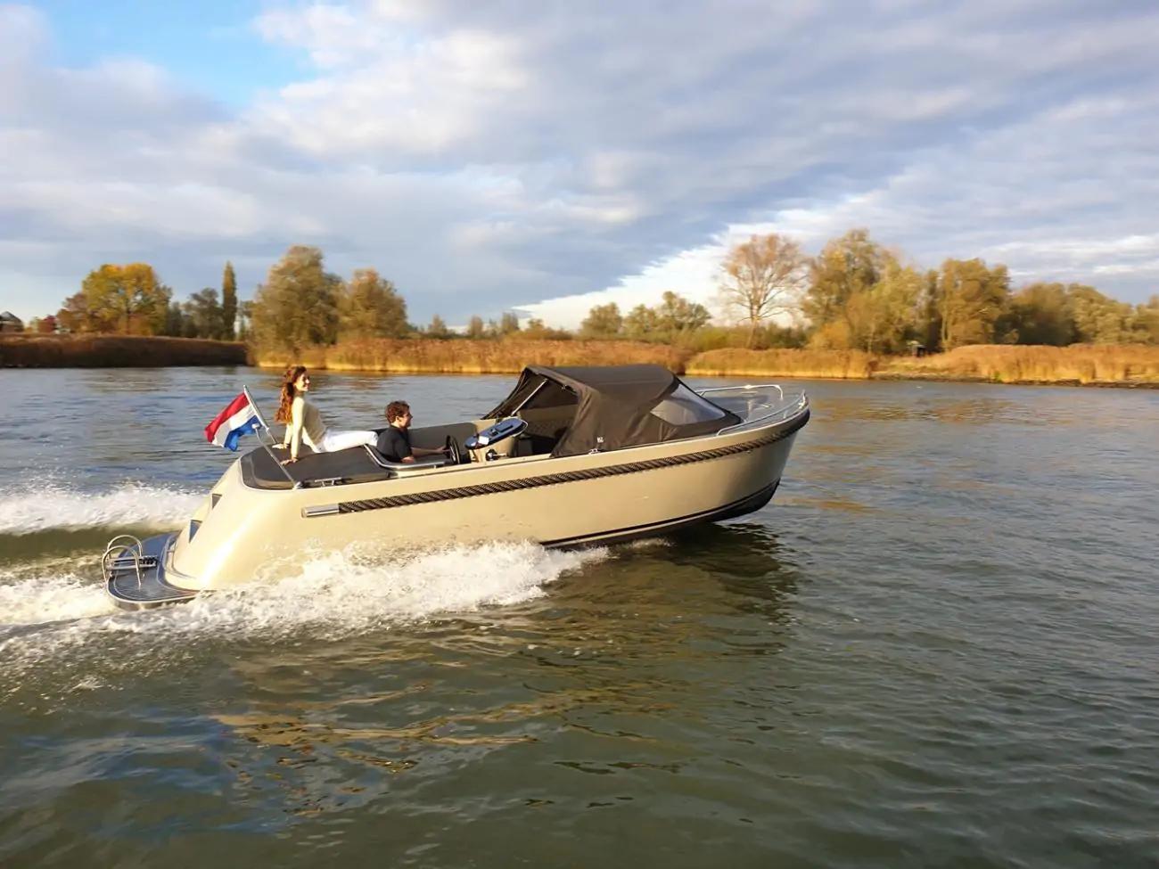Maxima Boates Maxima 720 retro