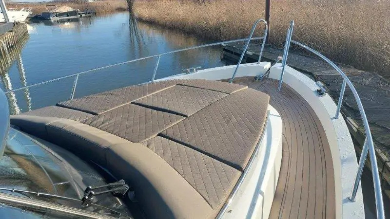 Maxima Boates Maxima 37 cabin