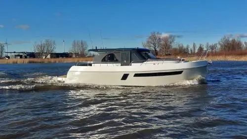 Maxima Boates Maxima 37 cabin Maxima Boates Maxima 37 cabin