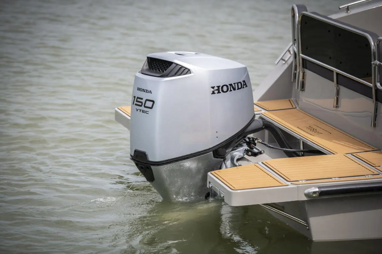 Maxima Boates Maxima 700 sport