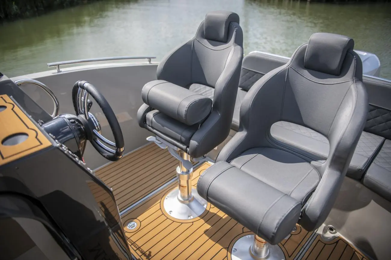 Maxima Boates Maxima 700 sport