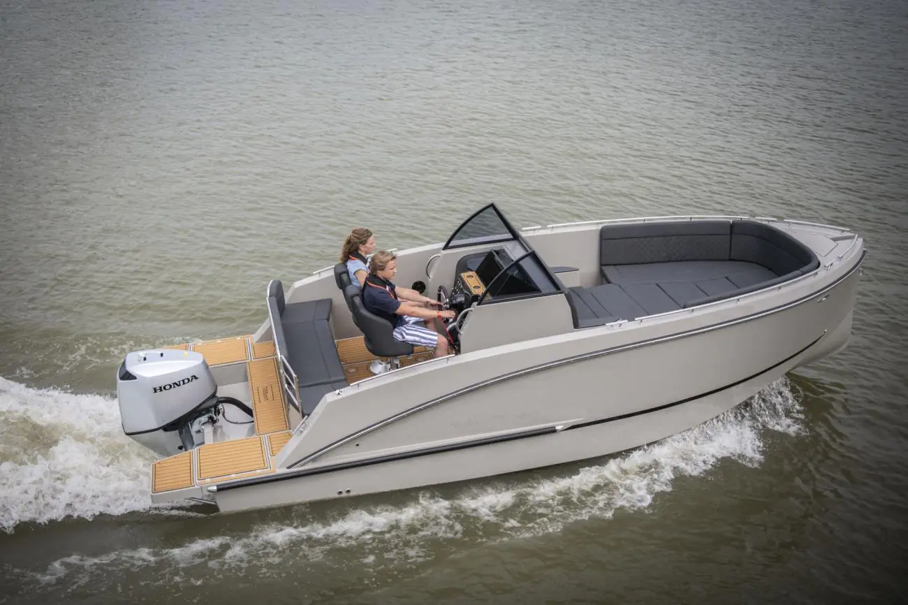 Maxima Boates Maxima 700 sport