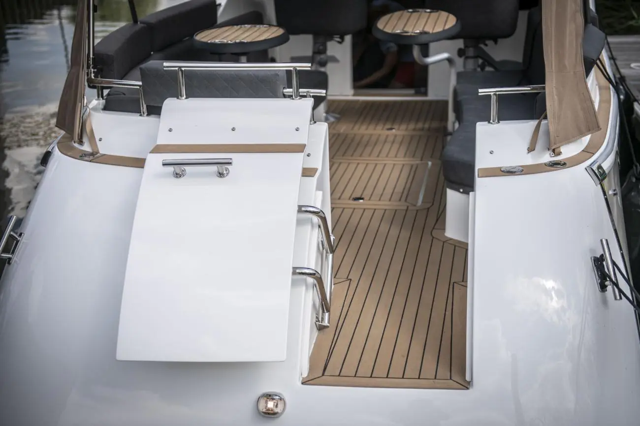 Maxima Boates Maxima 920 cabin